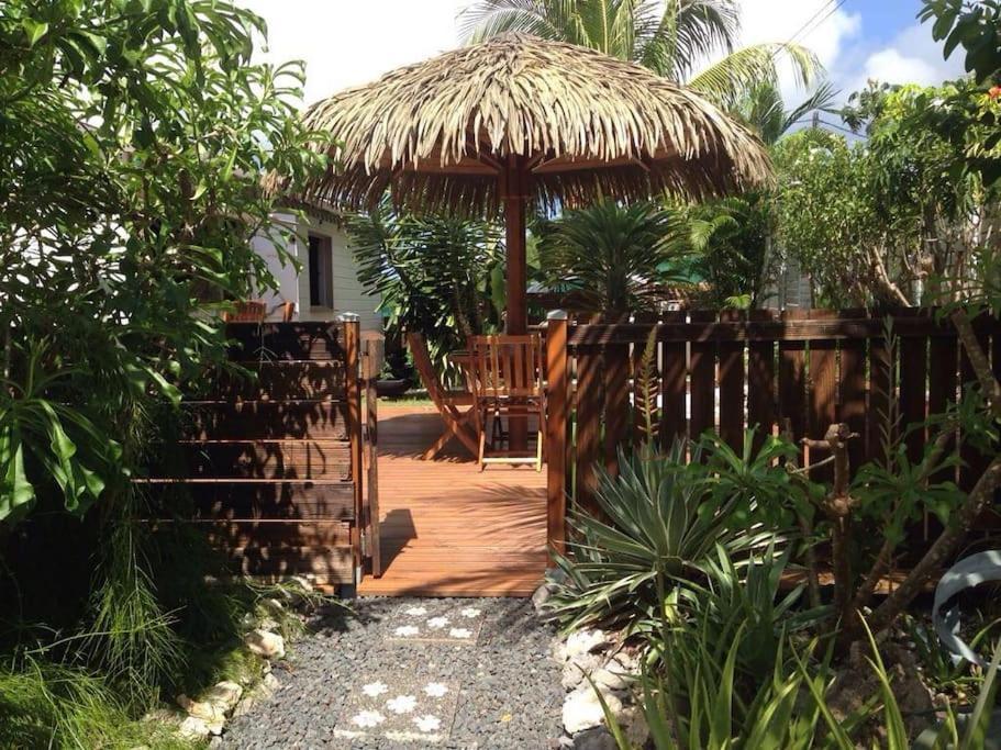 Charmant Bungalow Un P'Tit Coin De Paradis Saint-Francois  Buitenkant foto