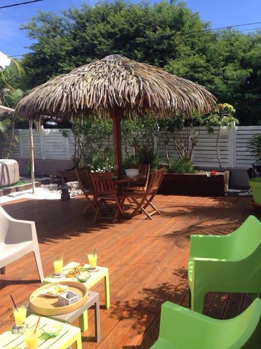 Charmant Bungalow Un P'Tit Coin De Paradis Saint-Francois  Buitenkant foto